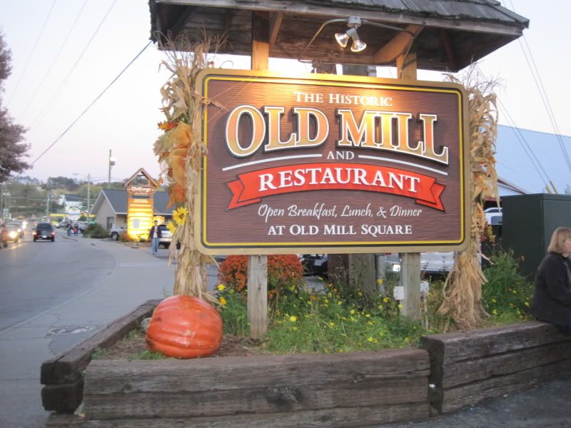 old-mill-restaurant-pigeon-forge-tn-photo-by-leiwig-photobucket